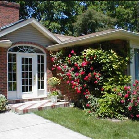 Dorchester House Bed and Breakfast Niagara Falls Esterno foto