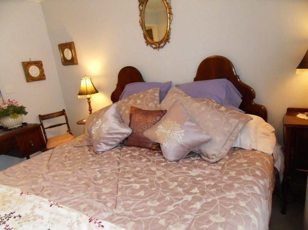 Dorchester House Bed and Breakfast Niagara Falls Esterno foto